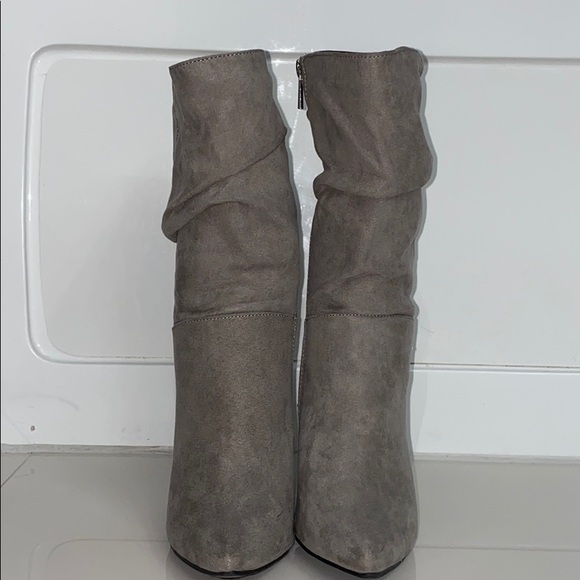 Ankle Boots - Picture 1 of 6